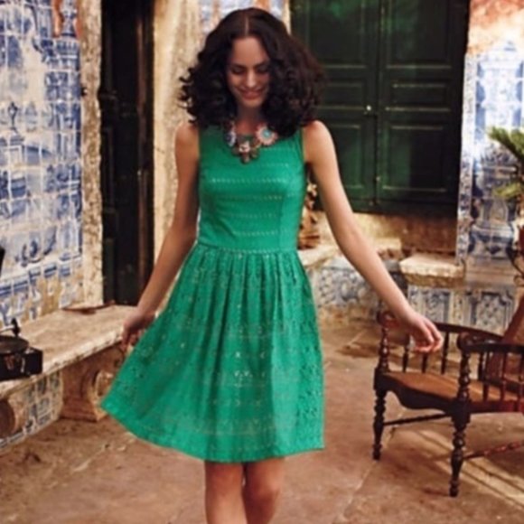 ANTHROPOLOGIE Postmark Sunstream Eyelet Green Dress {S45} - Picture 1 of 6